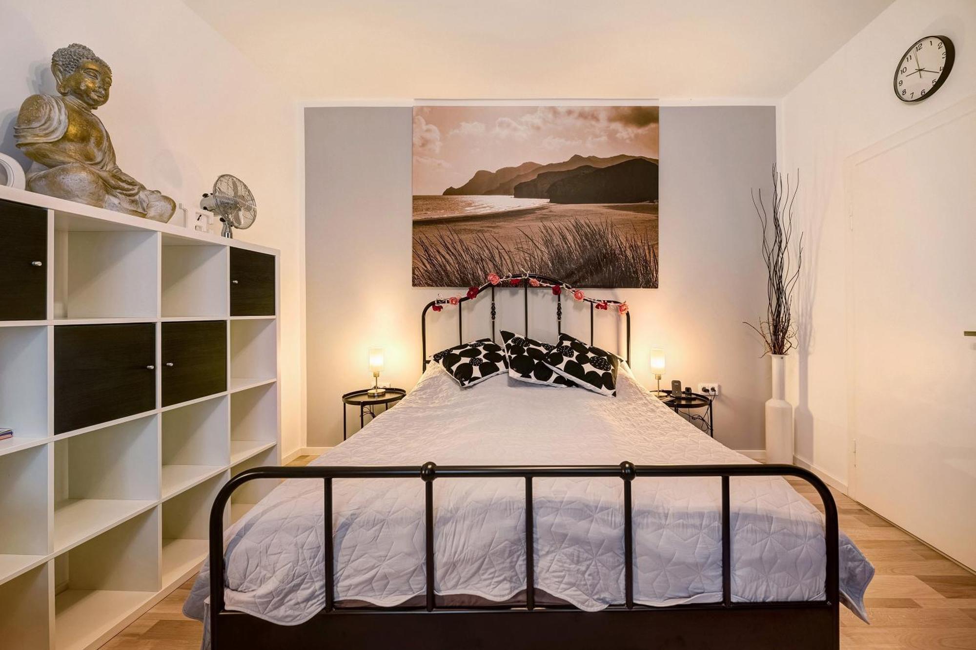 Bettersleepat8 Apartment
