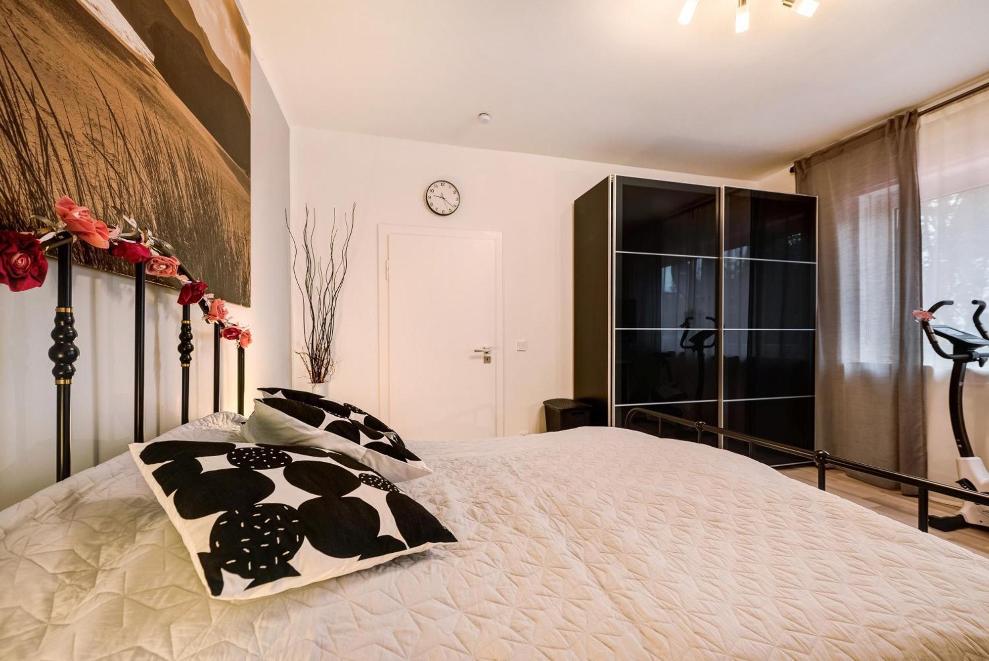 Bettersleepat8 Apartment *